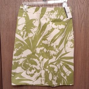 Green and white cotton skirt